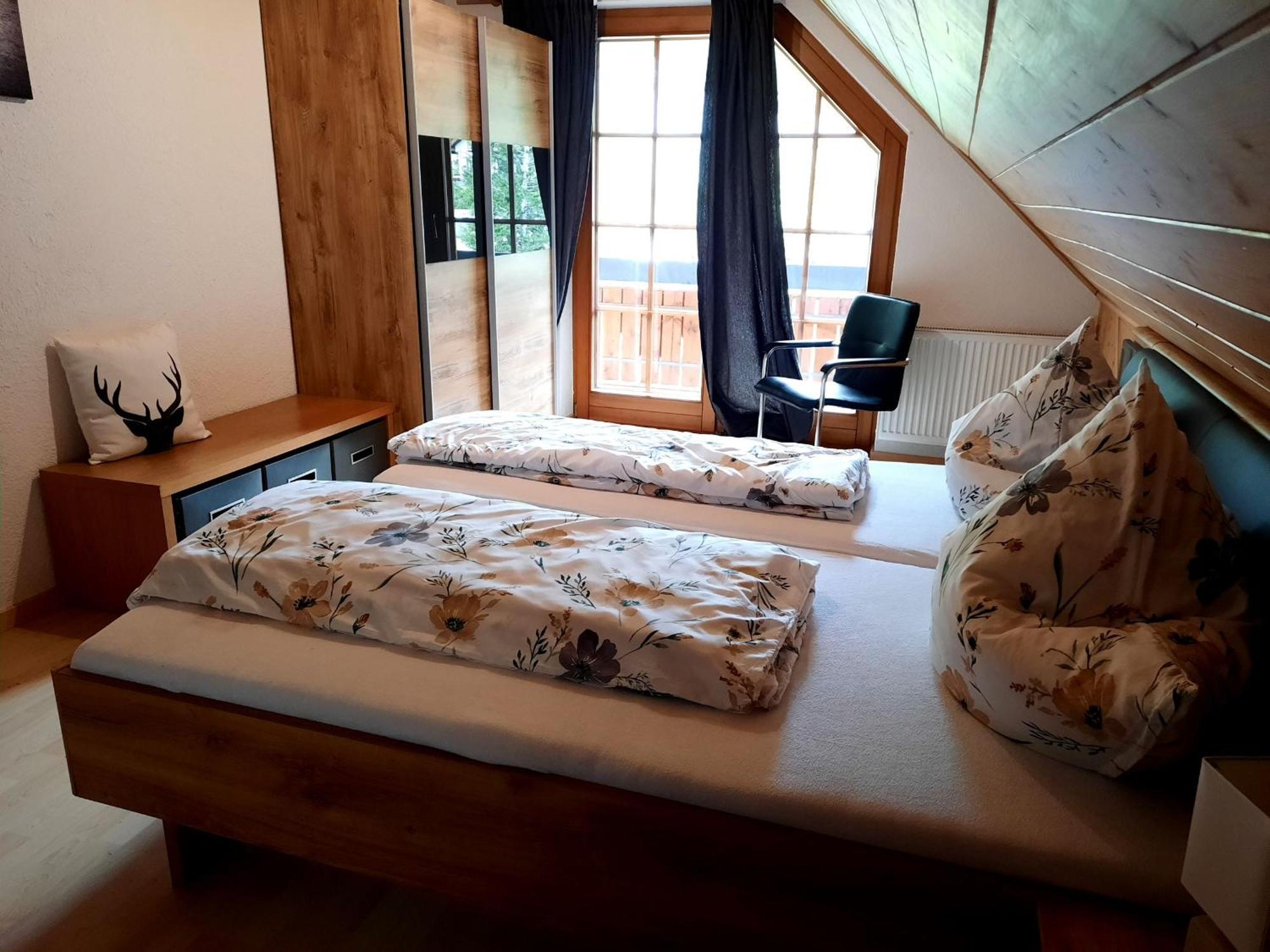 Ferienwohnung Schwarzwaldfeder Тодтнау Екстериор снимка